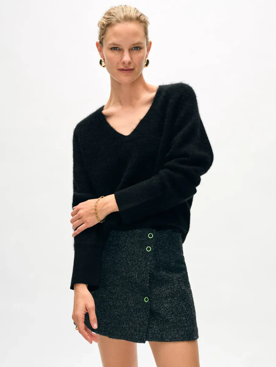 Sale White + Warren brushed cashmere easy v neck Black