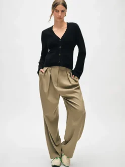Sale White + Warren cashmere fluted sleeve cardigan Black