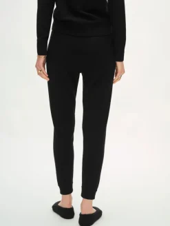 Outlet White + Warren cashmere jogger Black