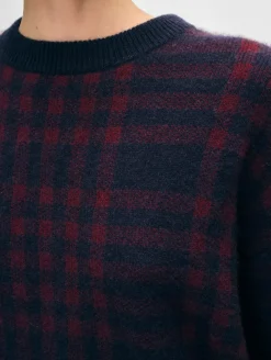 Outlet White + Warren cashmere plaid crewneck Sangria/navy
