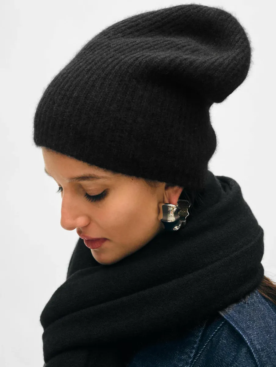 Best White + Warren cashmere plush rib beanie Black