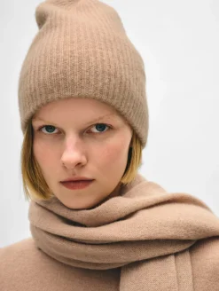 Outlet White + Warren cashmere plush rib beanie TrueCamel