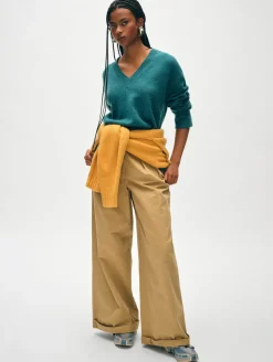 Online White + Warren cashmere relaxed v neck JadeHeather