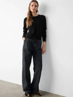 Discount White + Warren cashmere shrunken crewneck Black