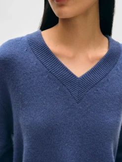 Sale White + Warren cashmere side slit v neck BlueDusk