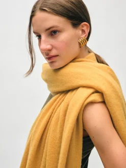 Sale White + Warren cashmere travel wrap Goldenrod