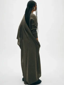 Best White + Warren cashmere travel wrap ThymeHeather