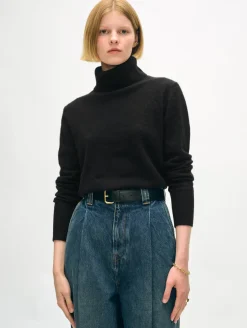 Discount White + Warren cashmere turtleneck Black