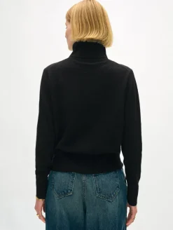 Discount White + Warren cashmere turtleneck Black