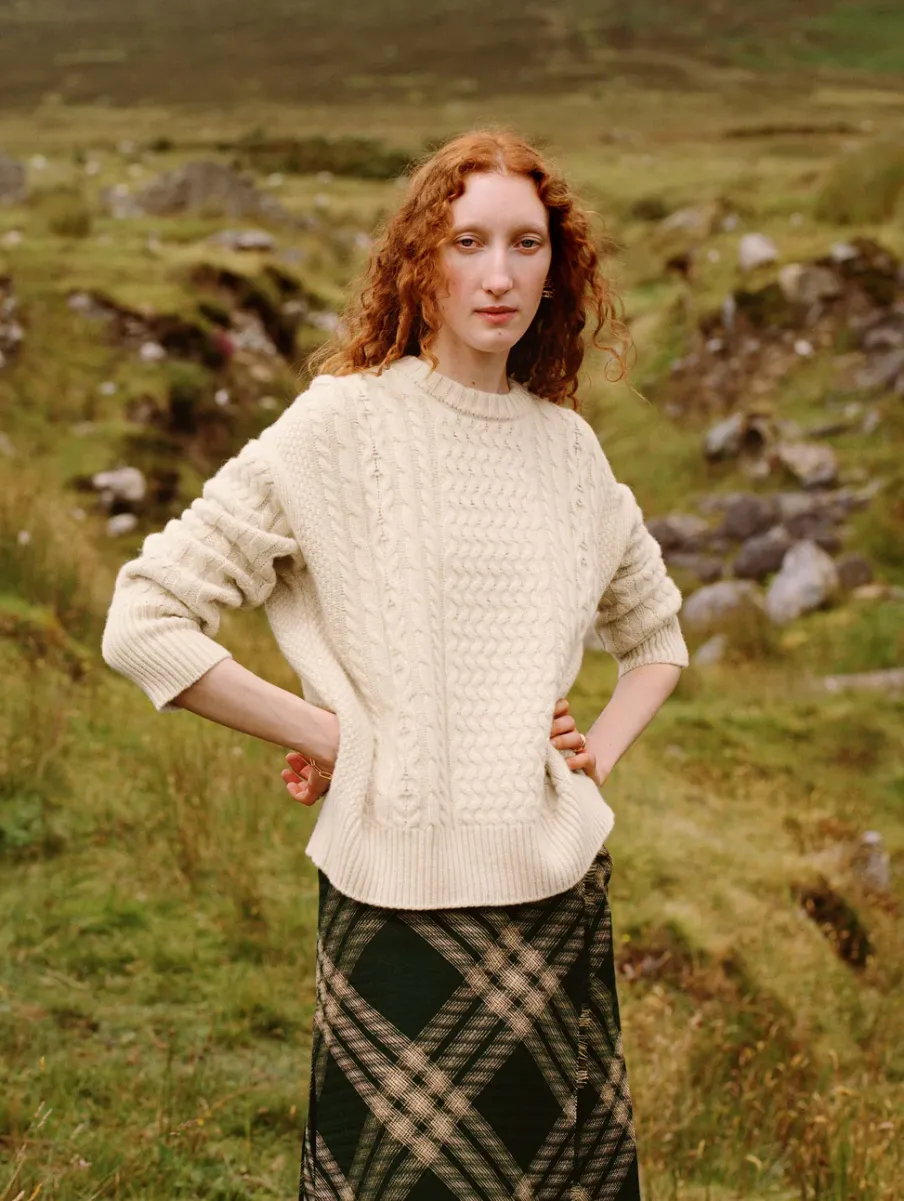 Sale White + Warren merino cashmere cable crewneck Ivory