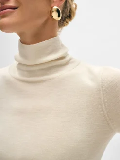 New White + Warren superfine merino fitted turtleneck Ivory
